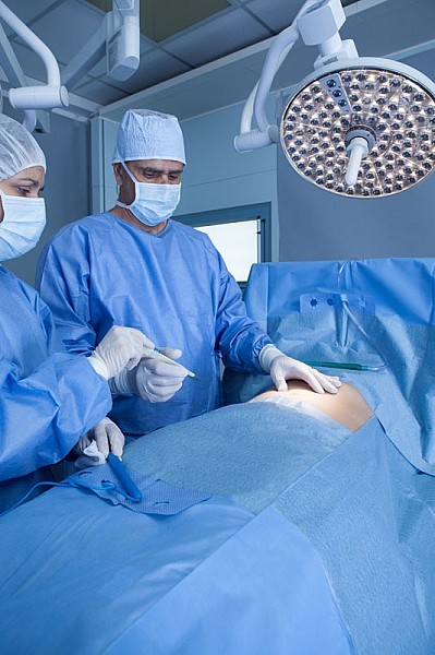 Como escolher o kit cirúrgico estéril ideal para sua instituição de saúde
